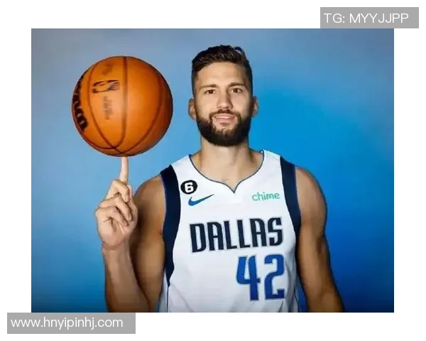 克莱伯加盟湖人后尚未亮相常规赛仅出战一场季后赛与一场季前赛